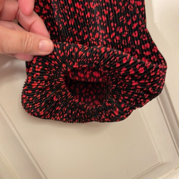 Zara Women’s Cropped Top, Size M. Red and black. NWT. - Picture 5 of 7